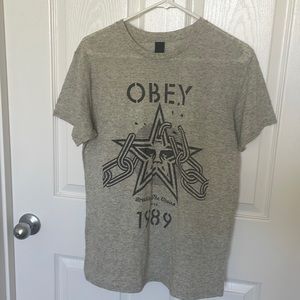 Obey The Buckle Tee Gray Cream Colored Large - Breaking the Chains since 1989